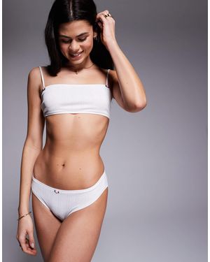 ASOS Evie - culotte brésilienne en maille pointelle avec bouton - Blanc