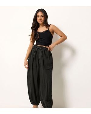 PixieGirl Petite Cheesecloth Balloon Trousers - Black