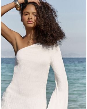 4th & Reckless Crinkle Asymmetric Hem One Shoulder Flare Sleeve Cape Beach Top Co-ord - White