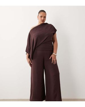 ASOS Mono Largo Color Caramelo Con Hombro Caído Y Diseño Drapeado De Asos Design Curve-Azul Marino - Rojo