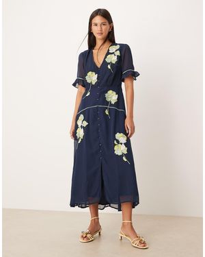 Hope & Ivy Embroidered Midaxi Dress - Blue