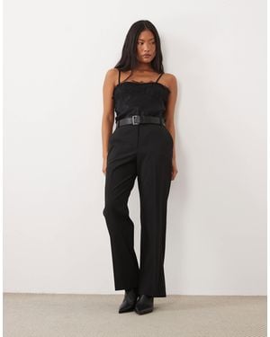 ASOS Petite schmal geschnittene, gerade geschnittene anzughose mit gürtel - Schwarz