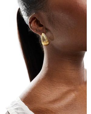 Accessorize Pendientes De Aro Gruesos Estriados De Acero Inoxidable Chapado En Oro De La Colección Z De - Marrón