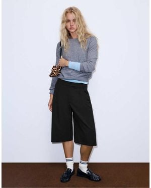 Pull&Bear Tailored Fit Tailored Bermuda Shorts With Pleats - White