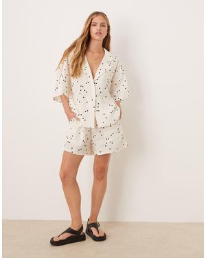 Vrg Grl Pantalones Cortos Blancos Con Estampado De Lunares De Lino Eliza De (Parte De Un Conjunto) - Neutro