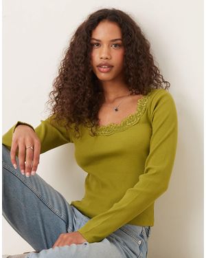 ASOS Top côtelé à manches longues et col rond avec détails en dentelle - Vert