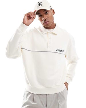ASOS Polo Gris Jaspeado De Corte Cuadrado Extragrande Con Estampado En El Pecho Y Ribetes De -Neutro - Blanco