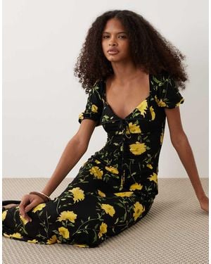 ASOS Scalloped Collar Puff Sleeve Seam Detail Maxi Tea Dress - Multicolour