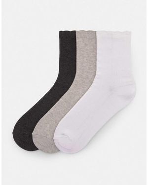 Pull&Bear Pack Of 3 Scalloped Socks - White