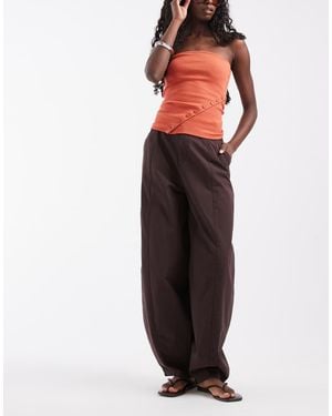 ASOS Casual Barrel Leg Broek - Bruin