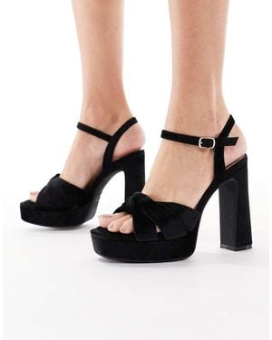 New Look Buckle Block Heeled Sandals - Black