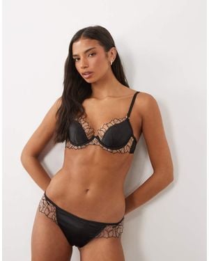 Bluebella Fern Satijnen Voorgevormde Plunge-Bh Met Meshbies - Bruin