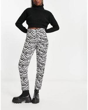 Mango Cropped Mom Jean - Black