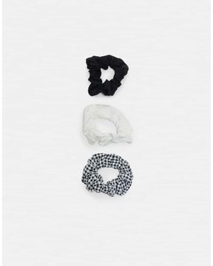 Stradivarius Set Of 3 Gingham Scrunchies - White