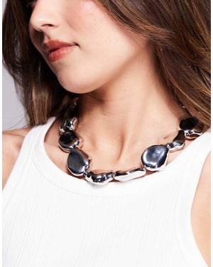 8 Other Reasons Statement Pebble Necklace - Black