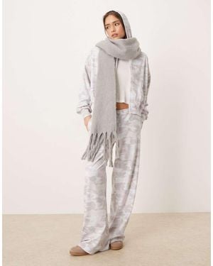 Hollister Gilly Hicks Heart Tipping Baggy Joggers Co-Ord - Natural