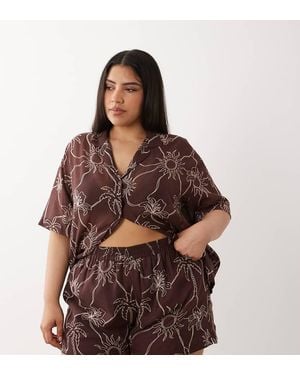 ASOS Asos Design Curve Logan Beach Resort Short - Brown