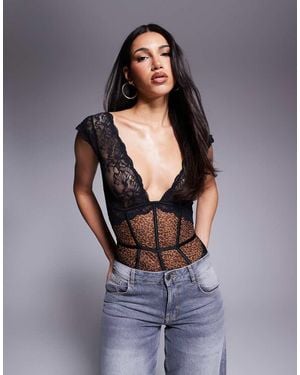 ASOS Body Sin Aros Con Estampado De Leopardo Y Paneles De Encaje Naomi De - Gris