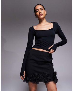 River Island Minifalda Negra Con Detalle De Flor Tridimensional De - Negro
