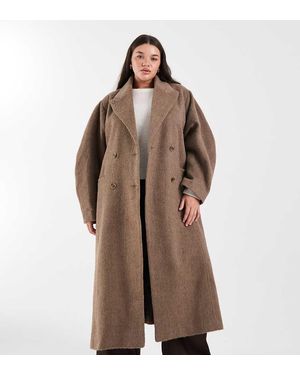 ASOS Abrigo Marrón Grisáceo Con Mangas Abombadas Y Cinturón Estrecho De Tejido Cepillado De Asos Design Curve