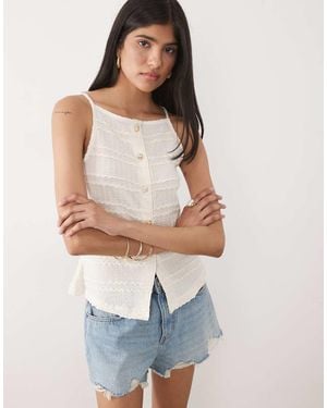 New Look Chaleco Hueso Abotonado De Tejido Texturizado - Blanco