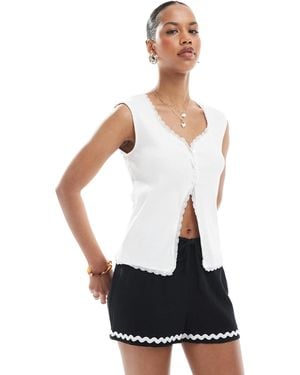 Pieces Lace Trim Ribbed Sleeveless Top With Button Front Detail - White