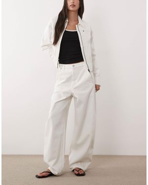 ARKET – endive – barrel-jeans - Weiß