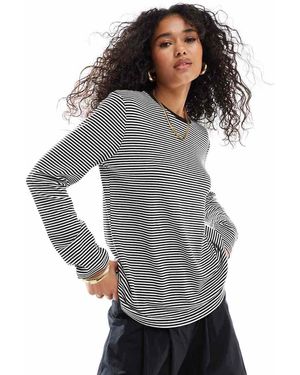 4th & Reckless Top A Maniche Lunghe A Righe Bianche E Nere Con Logo Ricamato - Grigio