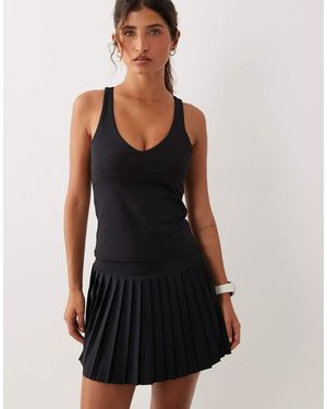 4505 Active V-Neck Racer Back Vest With Inner Bra - Black