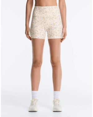 Oysho Comfortlux 10Cm High-Rise Floral Hot Trousers - White
