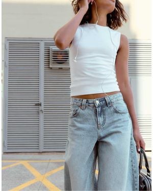 Stradivarius Basic Sleeveless T-shirt - White