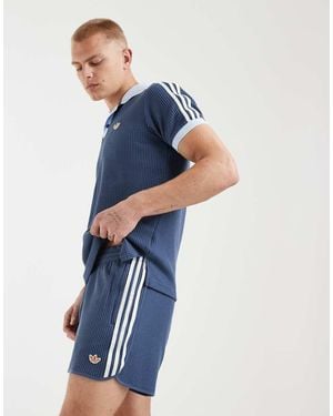 adidas Originals Waffle Textured Sprinter Shorts - Blue