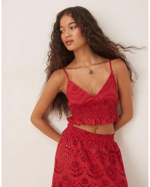 Iisla & Bird Top Playero Cereza Fruncido Con Cuello De Pico Y Diseño Bordado De (Parte De Un Conjunto) - Rojo