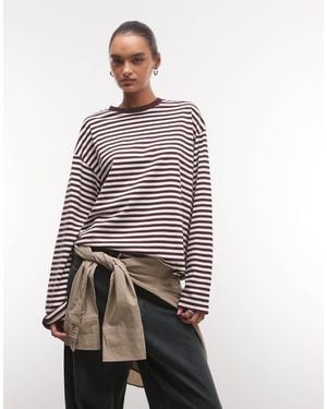 Monki Long Sleeve Boxy T-shirt - Red