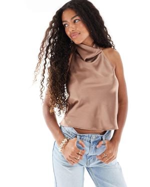 New Look Top dos nu en satin - vison - Neutre