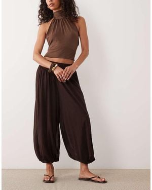 ASOS Cropped Soft Balloon Trousers With Deep Waistband - Brown