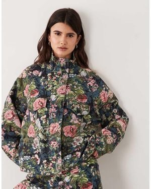 ASOS Jack Met Opstaande Boord En Lange Pasvorm Als Co-Ord Set Met Bloemenprint - Meerkleurig