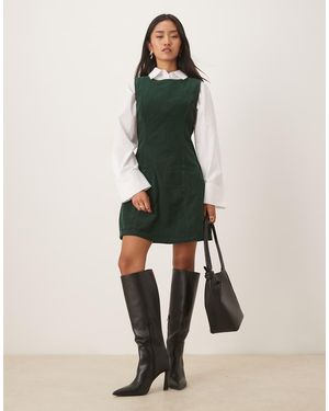 Nobody's Child Vestido Corto Oscuro De Corte Recto Y Estilo Pichi Boston De - Neutro