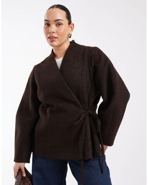Vero Moda Veste texturée aspect laine à nouer sur le côté chocolat - Noir