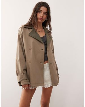 Monki Reversible Short Trench Coat Jacket With Contrast Brown Collar - Natural