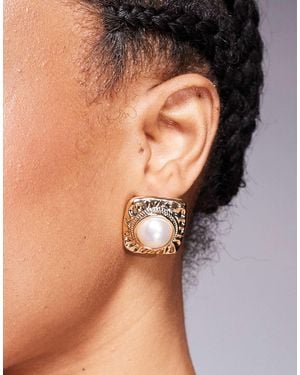 True Decadence Square Vintage Style Faux Pearl Stud Earrings - Metallic