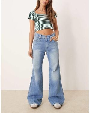 Wrangler 70S Flare Jeans - Blue