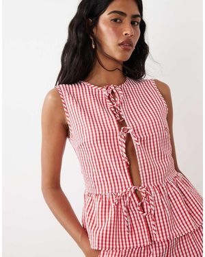 Vila Top Met Gestrikte Voorkant, Peplumzoom En Gingham Ruit - Rood