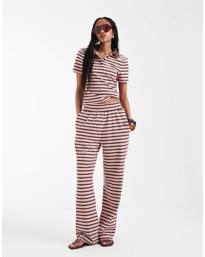 Wanderdoll Pantalones Rosas Y Marrón Chocolate A Rayas De Pernera Ancha De Punto Liso Premium Frankie De (Parte De Un Conjunto) - Rojo