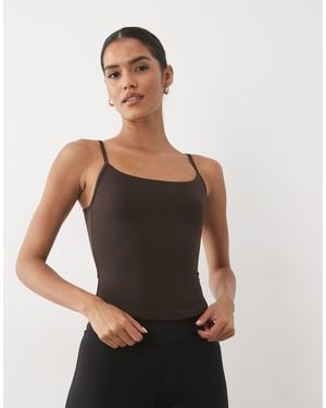 Tala Dayflex Scoop Back Vest - Brown