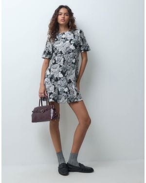 ASOS Mini-t-shirt-kleid mit rundhalsausschnitt und plissiertem saum - Blau