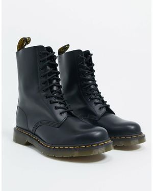 Dr. Martens 1460 8-eye Smooth Leather Lace Up Boots - Black