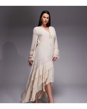 Tfnc Plus Maxi Jurk Van Chiffon Met Lange Mouwen En Ruches - Wit