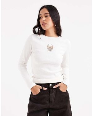 Daisy Street Long Sleeve Top With Graphic - White