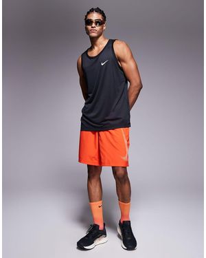 Nike Form Dri-fit 9 Inch Shorts - Red